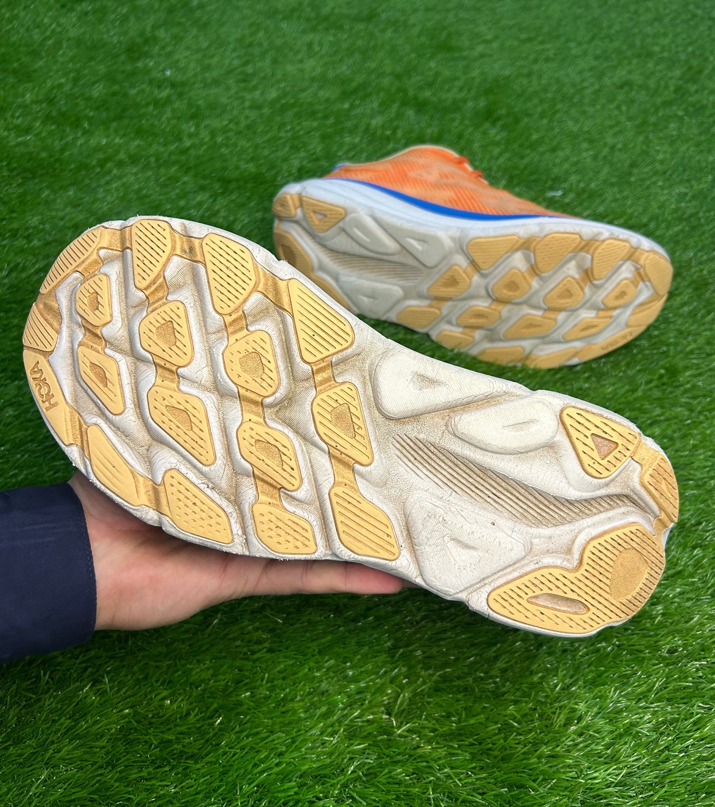 Hoka Clifton 9