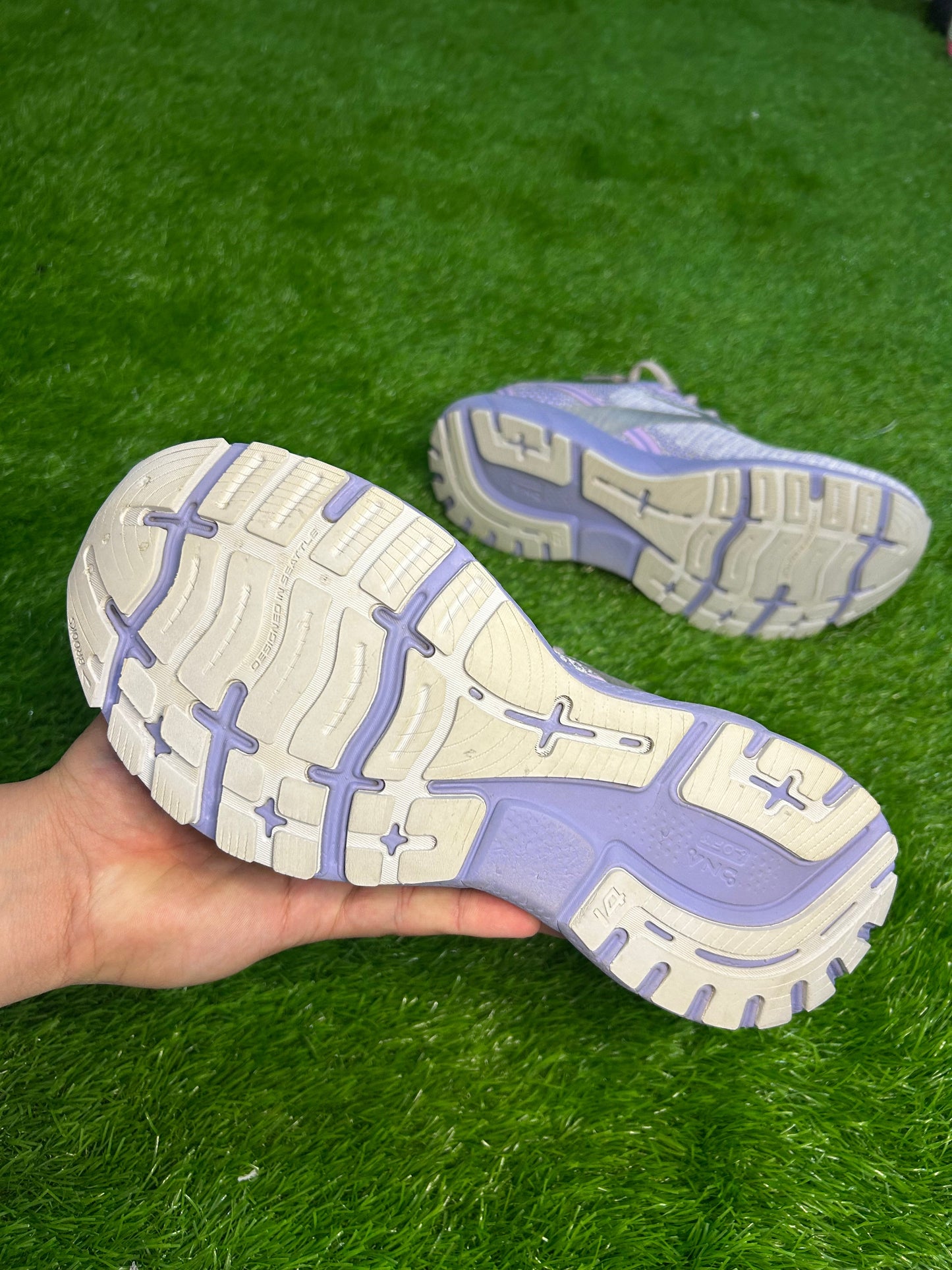 Brooks Ghost 14