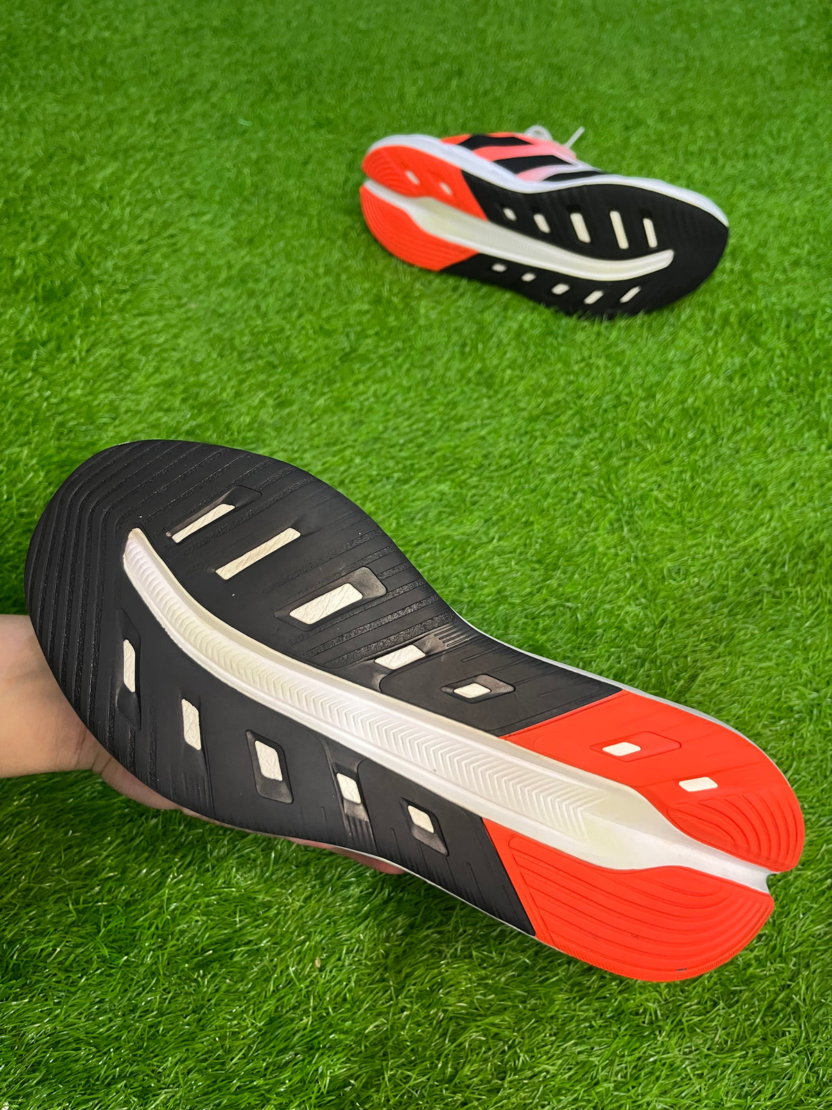 Adidas Questar 3
