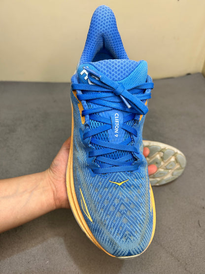 Hoka Clifton 9
