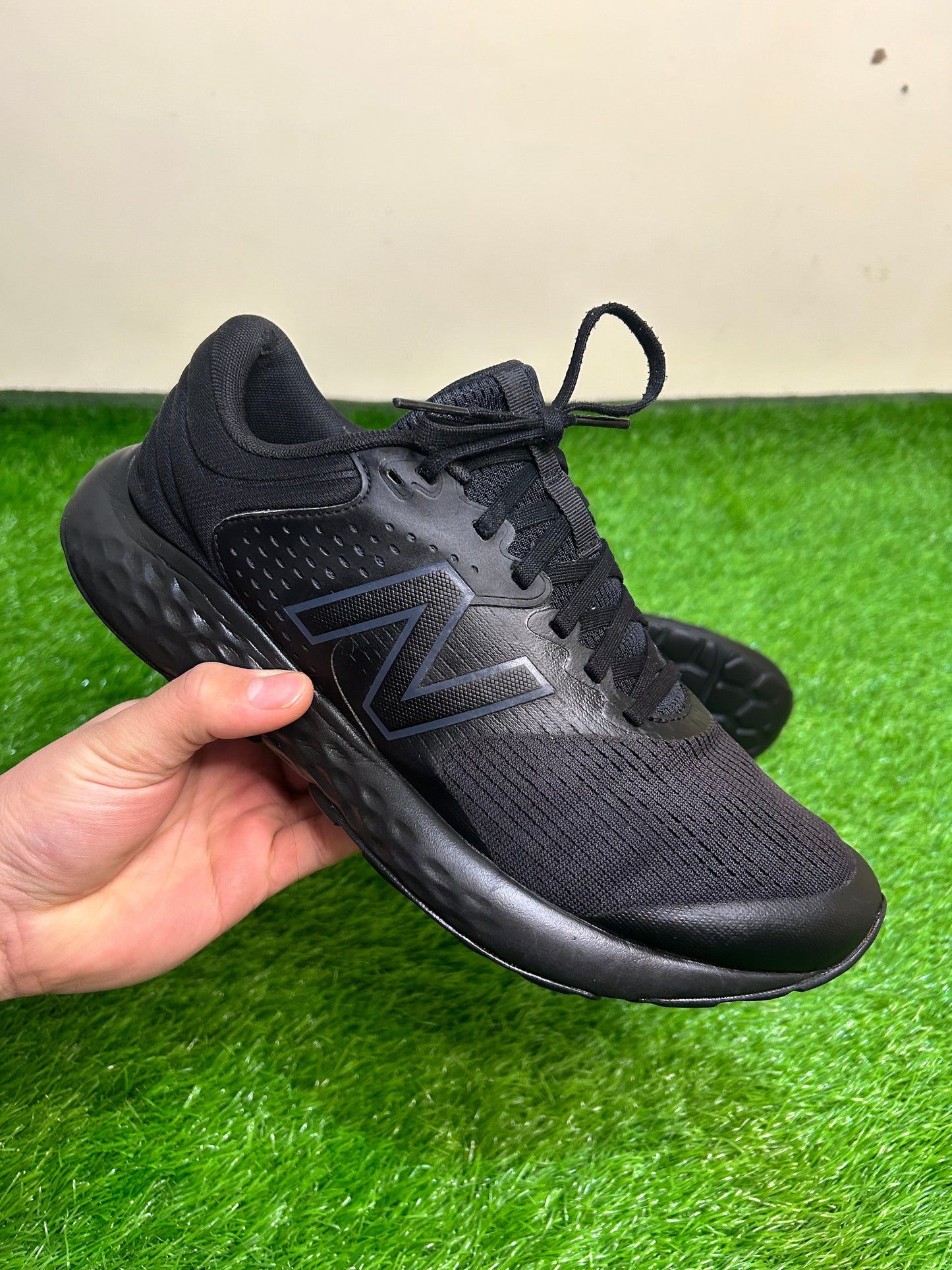 New Balance 520