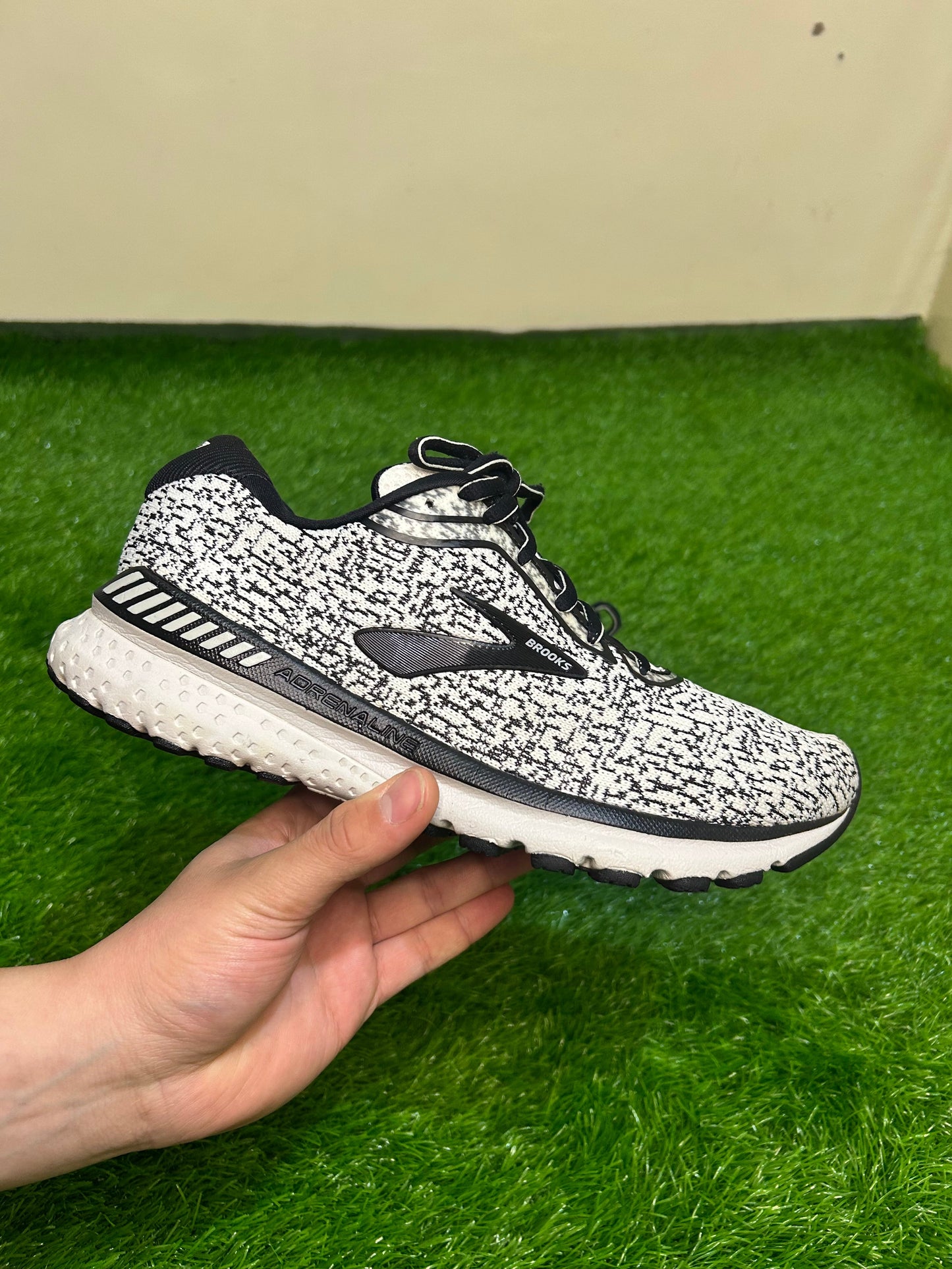 Brooks Adrenaline GTS 20