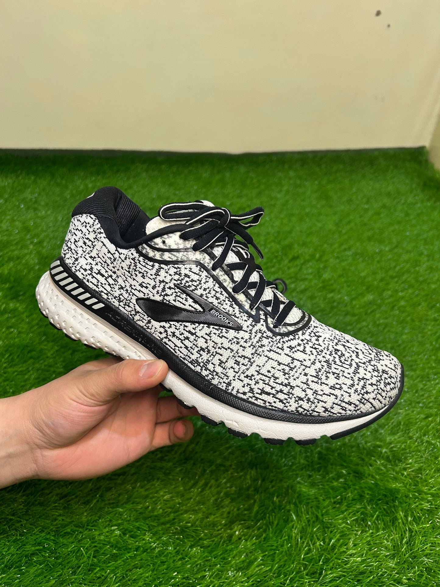 Brooks Adrenaline GTS 20