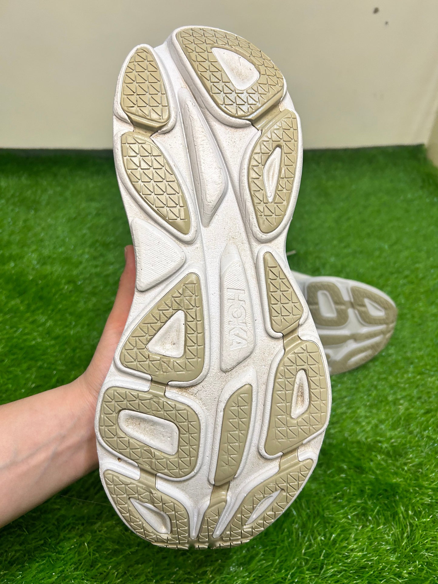 Hoka Bondi 8