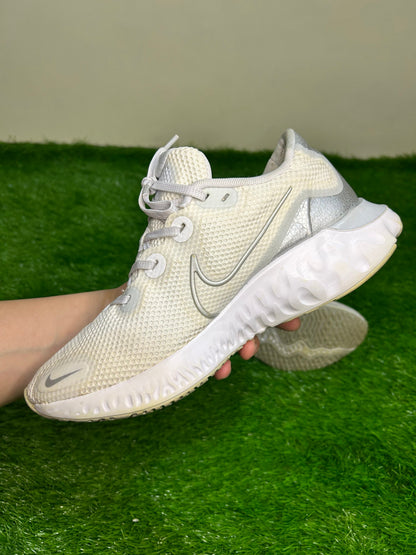 Nike Renew Run