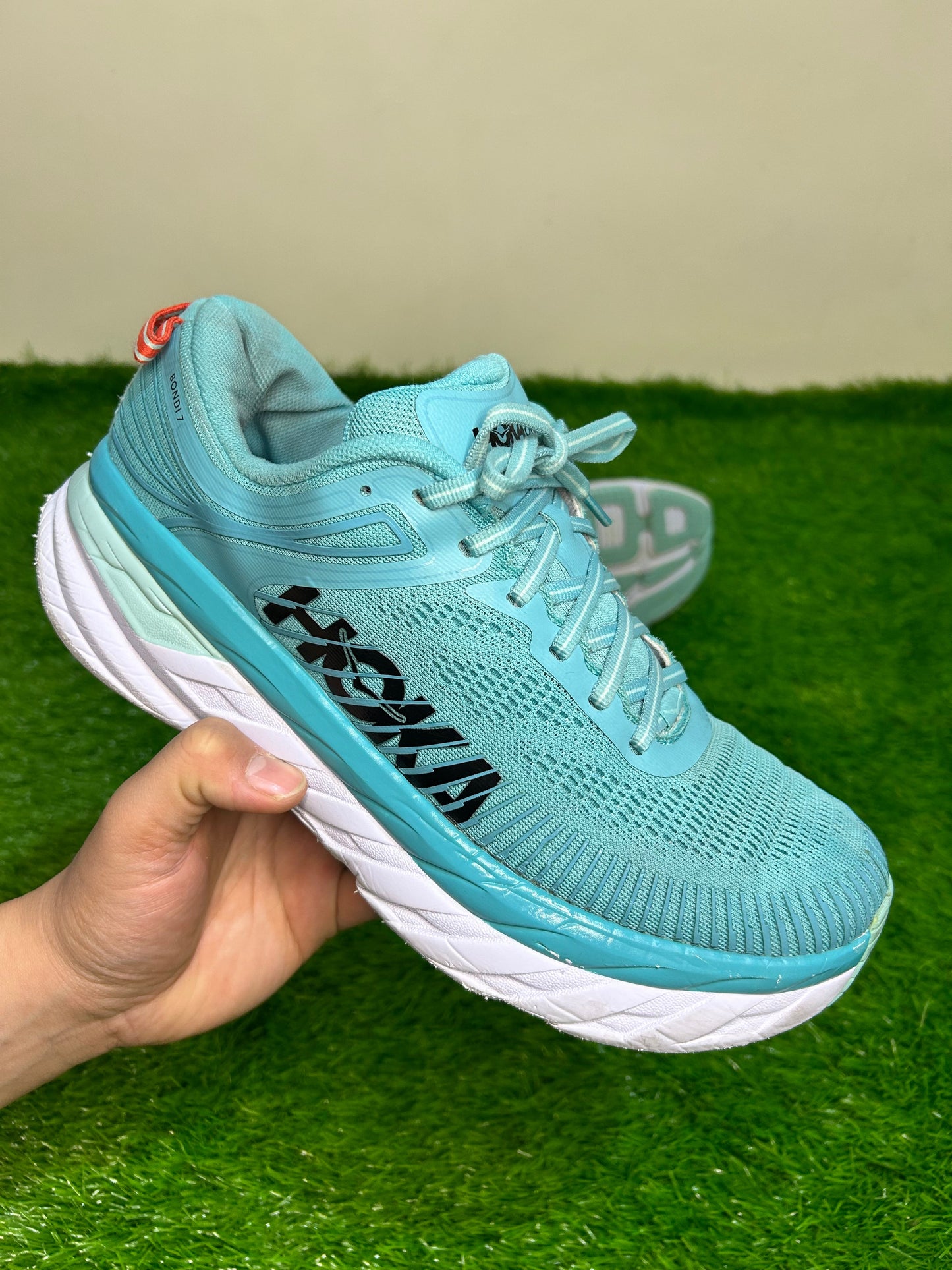 Hoka One One Bondi 7