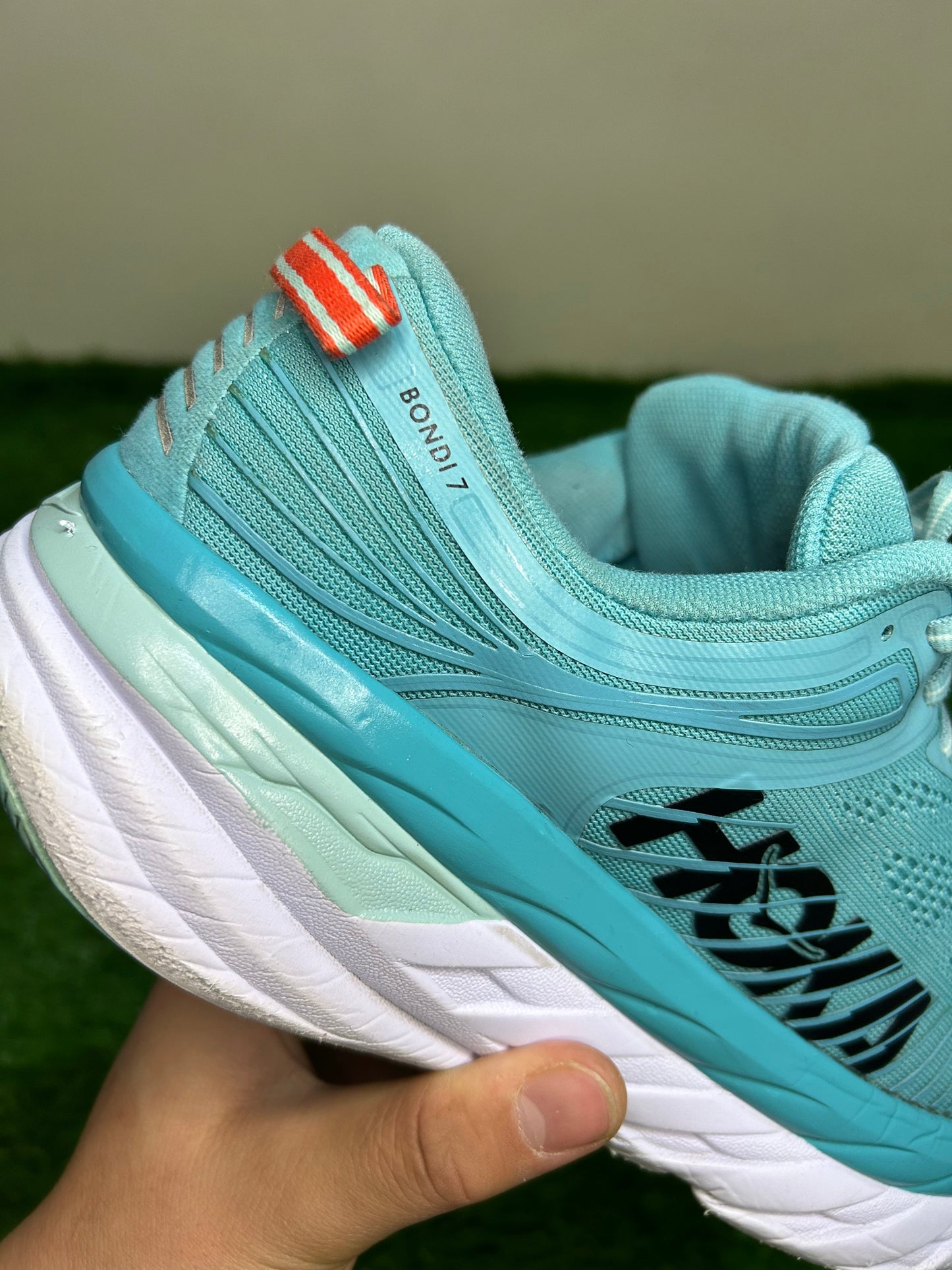Hoka One One Bondi 7