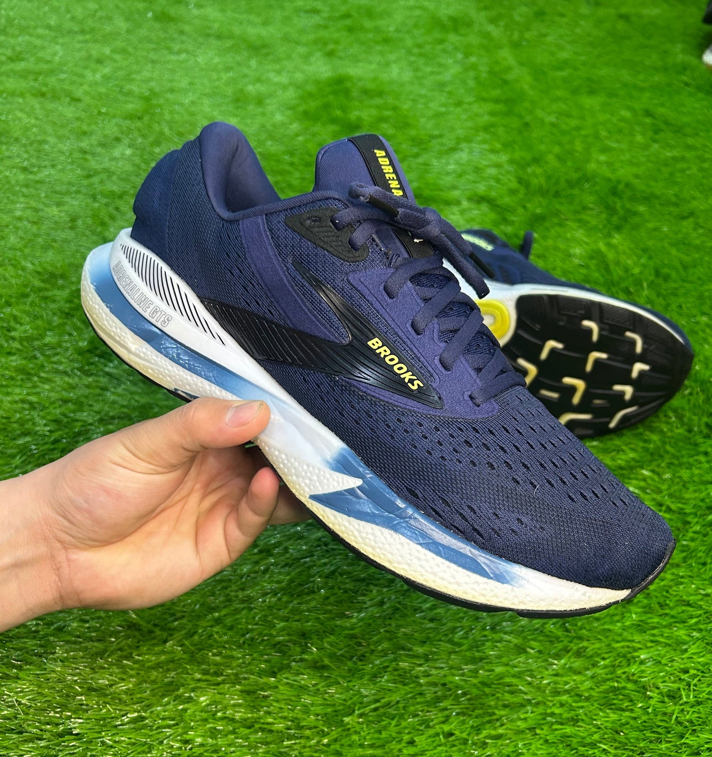 Brooks Adrenaline GTS 24