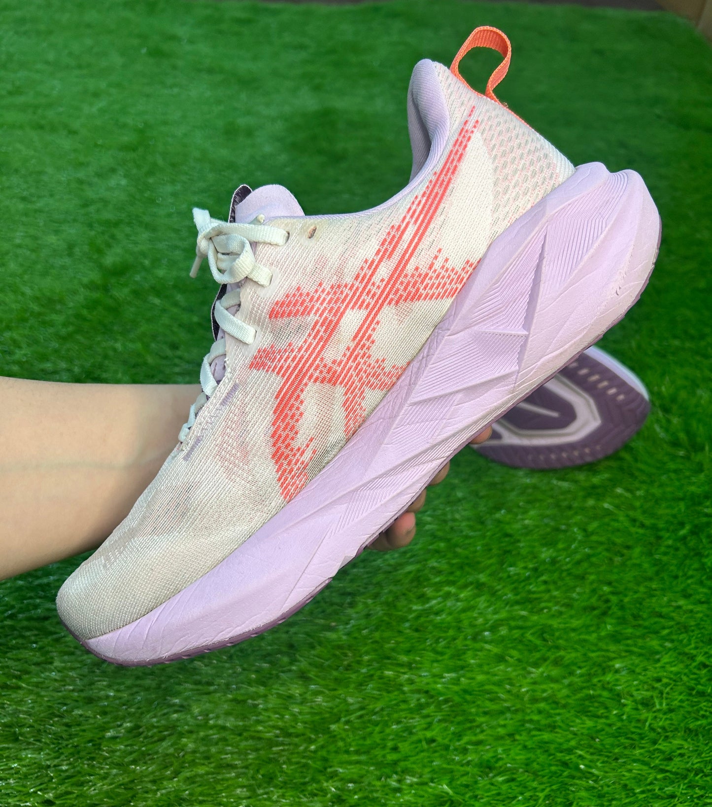 Asics Nova Blast 5