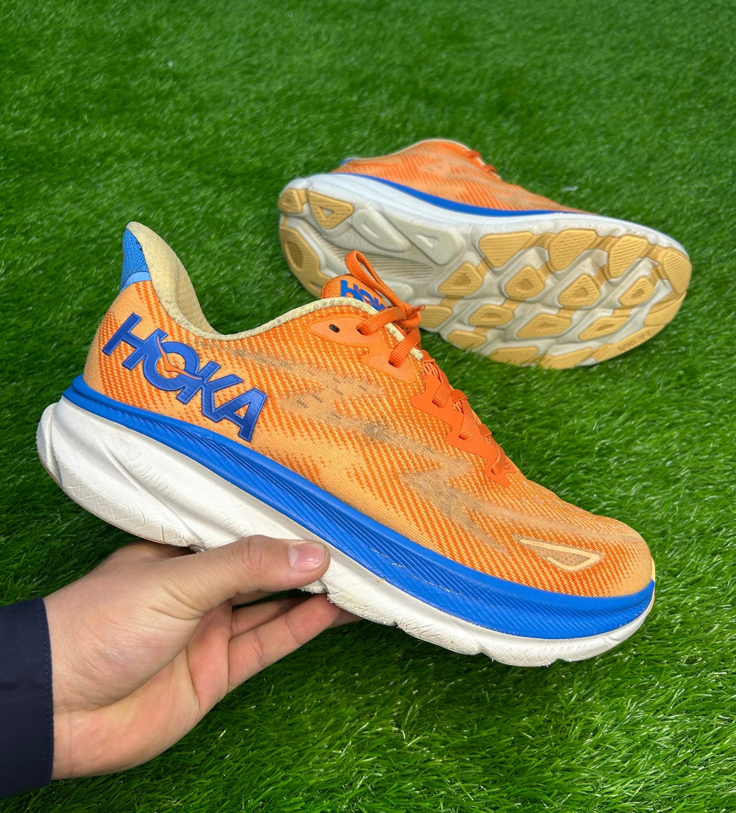 Hoka Clifton 9