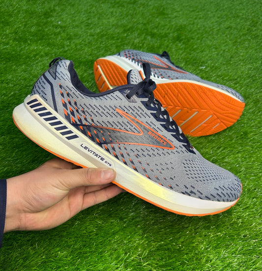 Brooks Levitate GTS 5