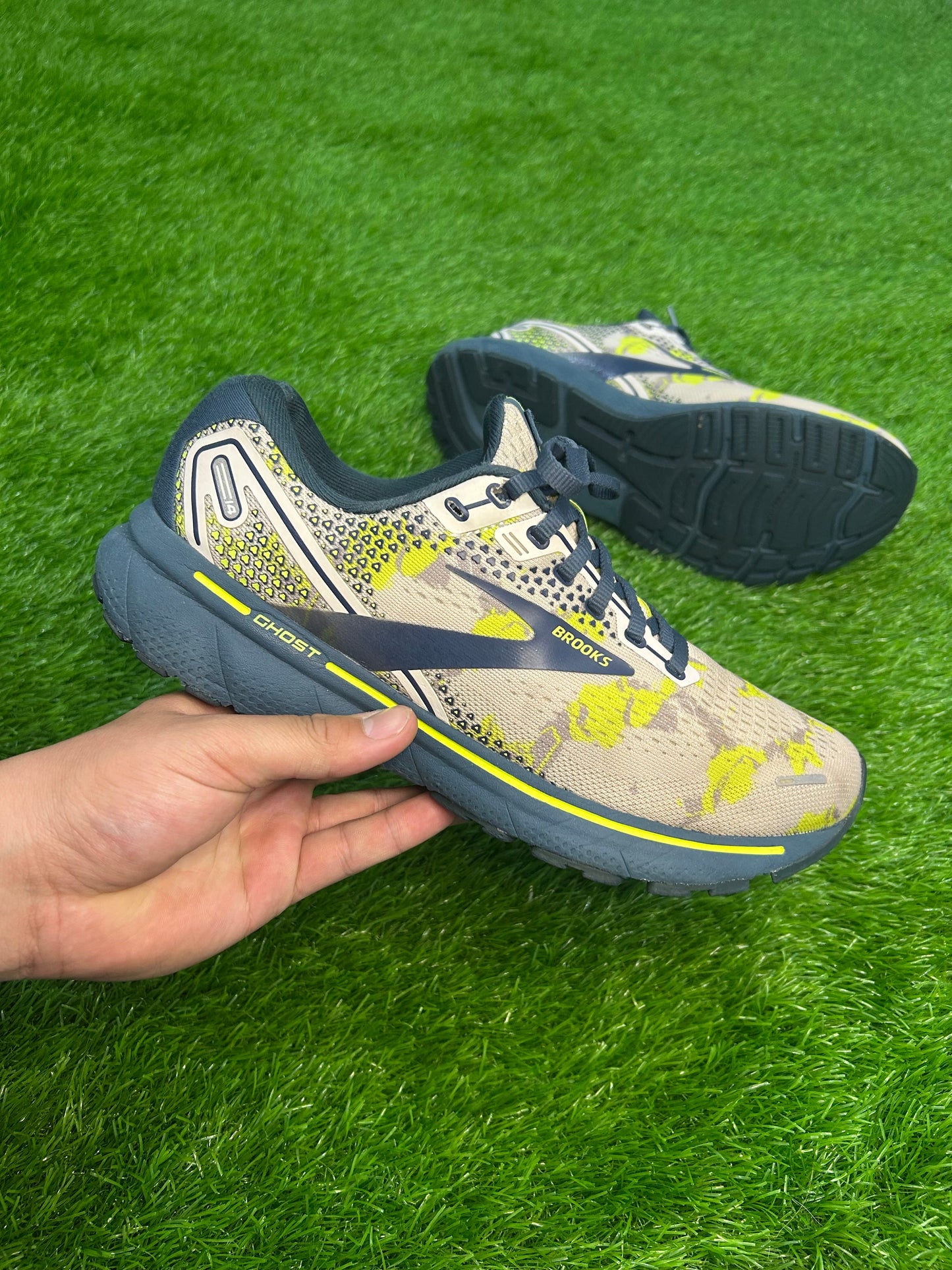 Brooks Ghost 14
