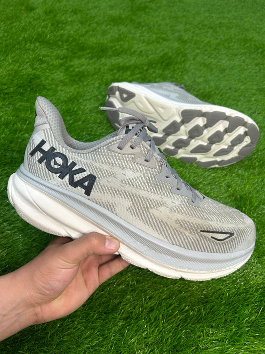 Hoka Clifton 9