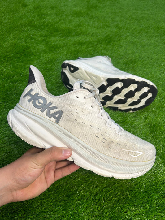 Hoka One One Clifton 9