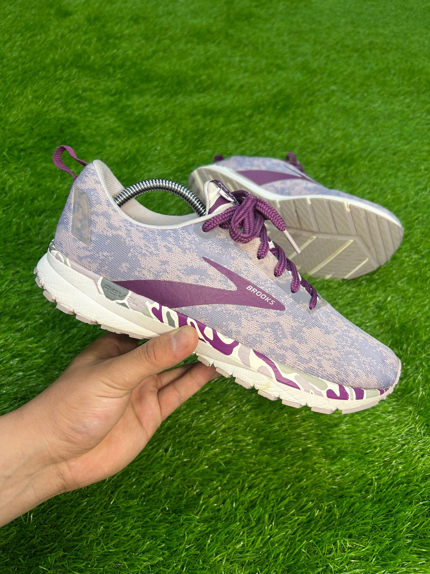 Brooks Revel 4