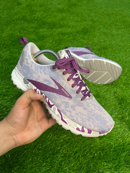 Brooks Revel 4
