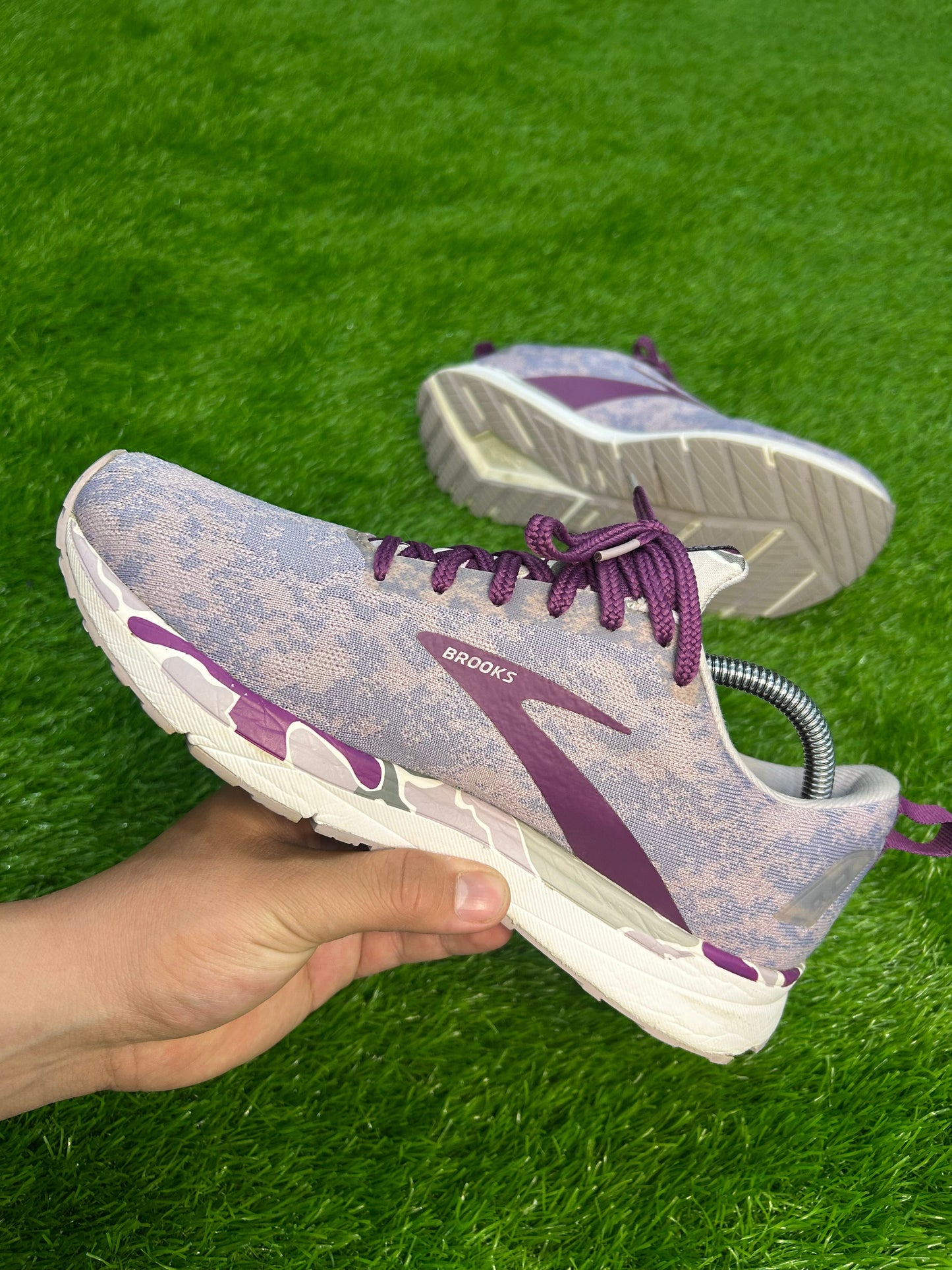 Brooks Revel 4