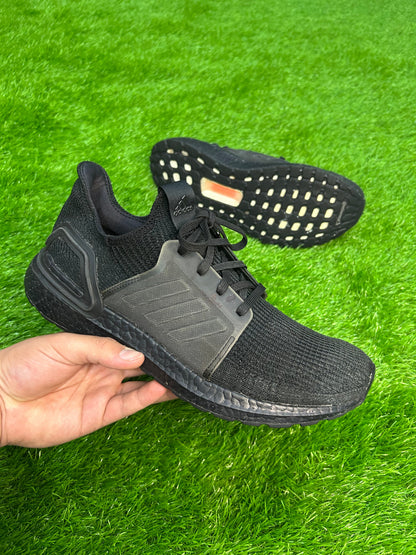 Adidas UltraBoost 19