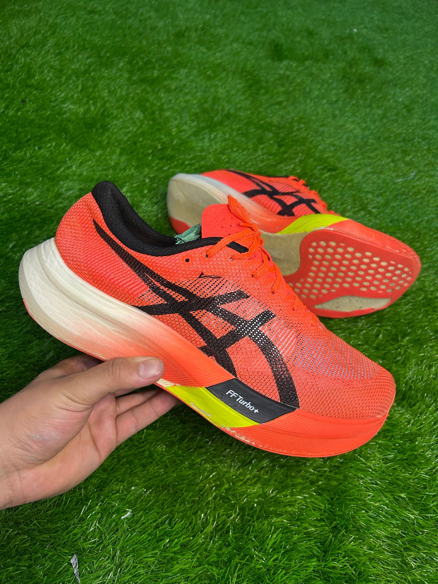 Asics MetaSpeed Sky Paris