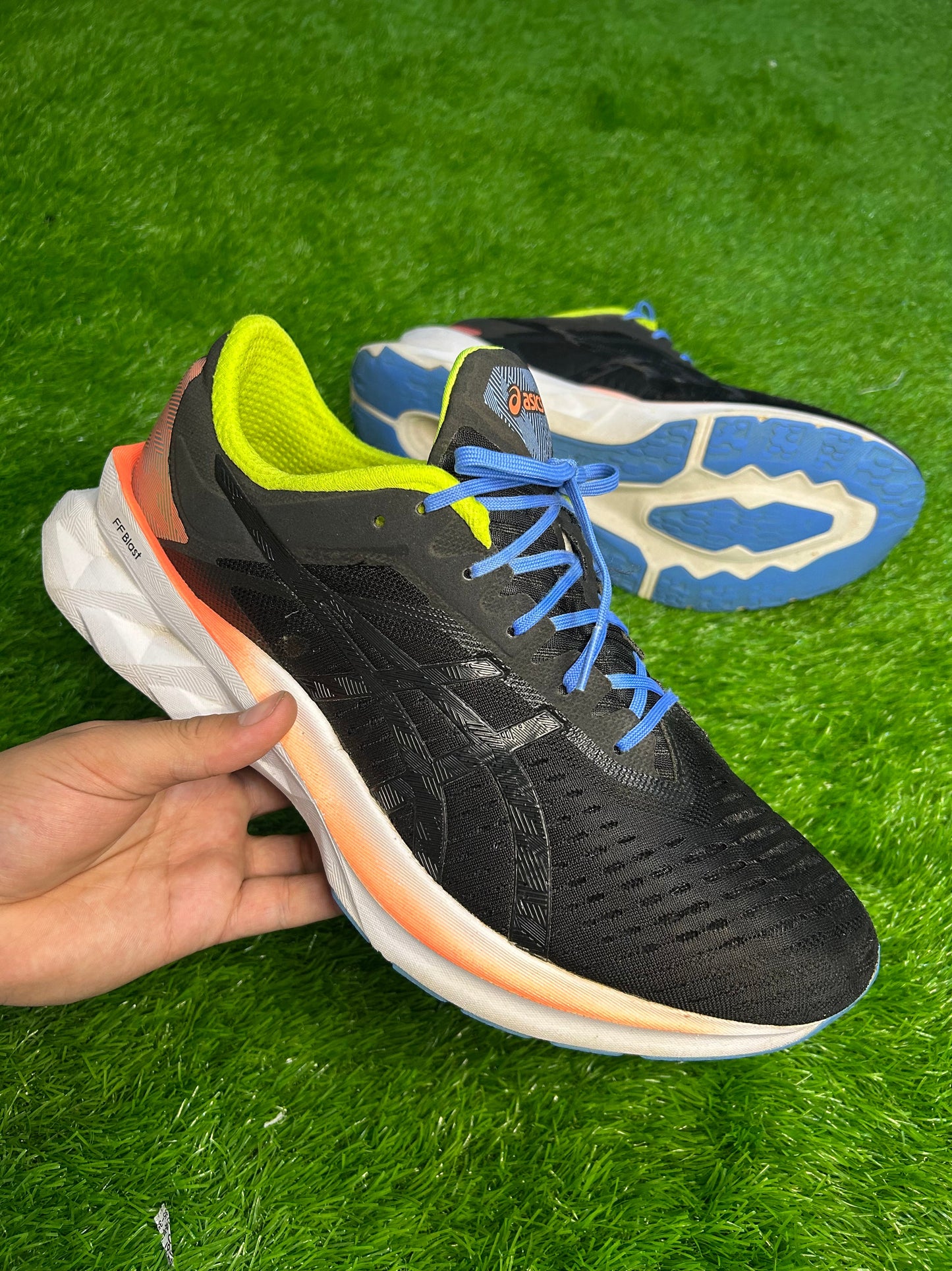 Asics Nova Blast