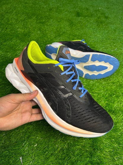 Asics Nova Blast