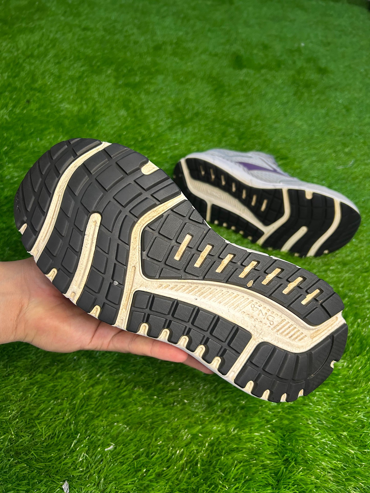 Brooks Ariel 20