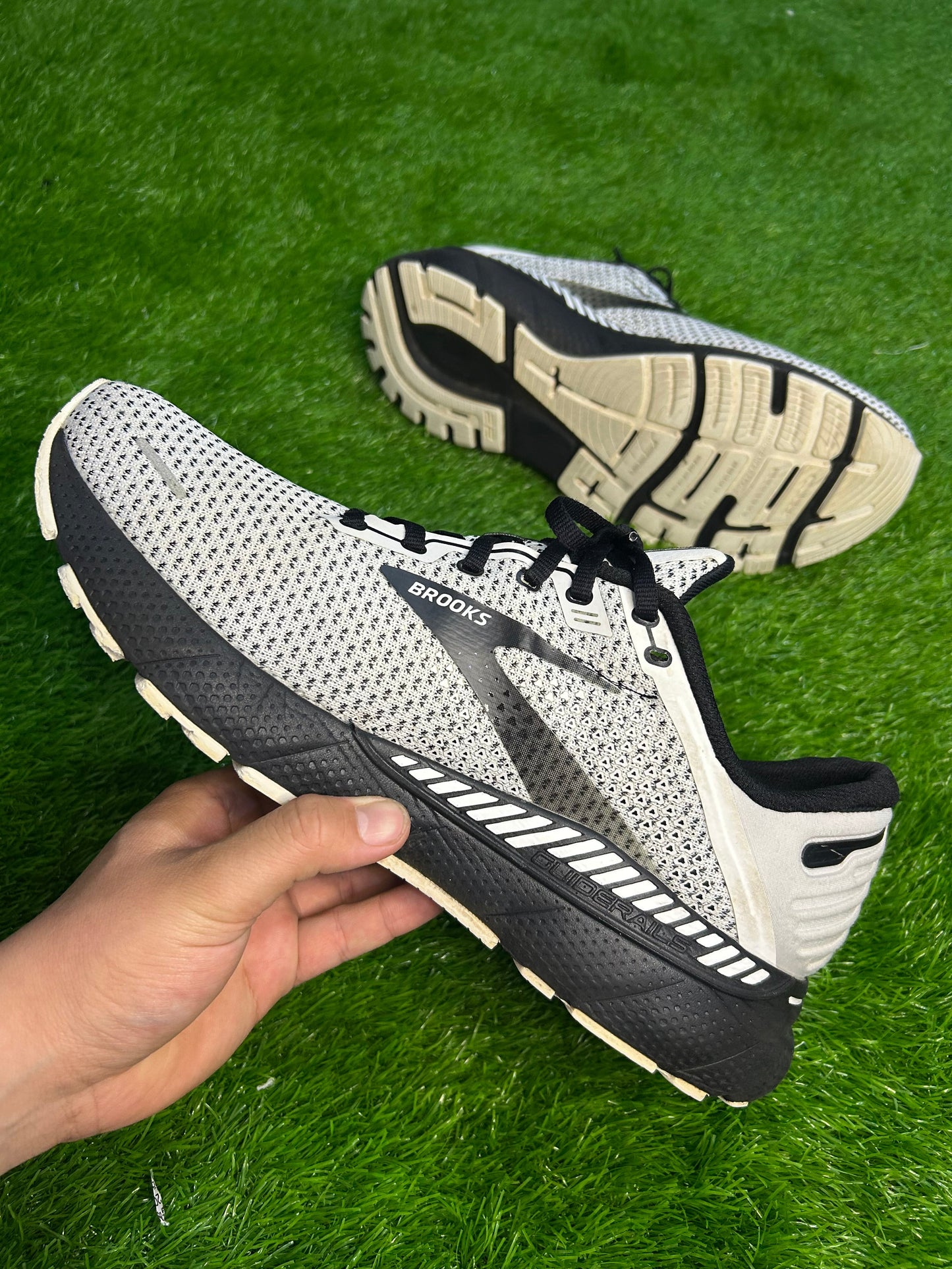 Brooks Adrenaline GTS 22
