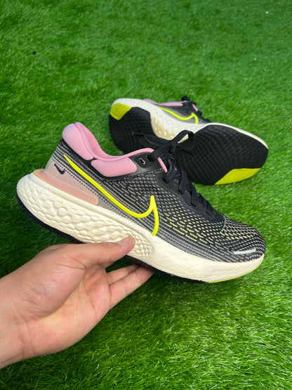 Nike Zoom X Invincible Run Flyknit