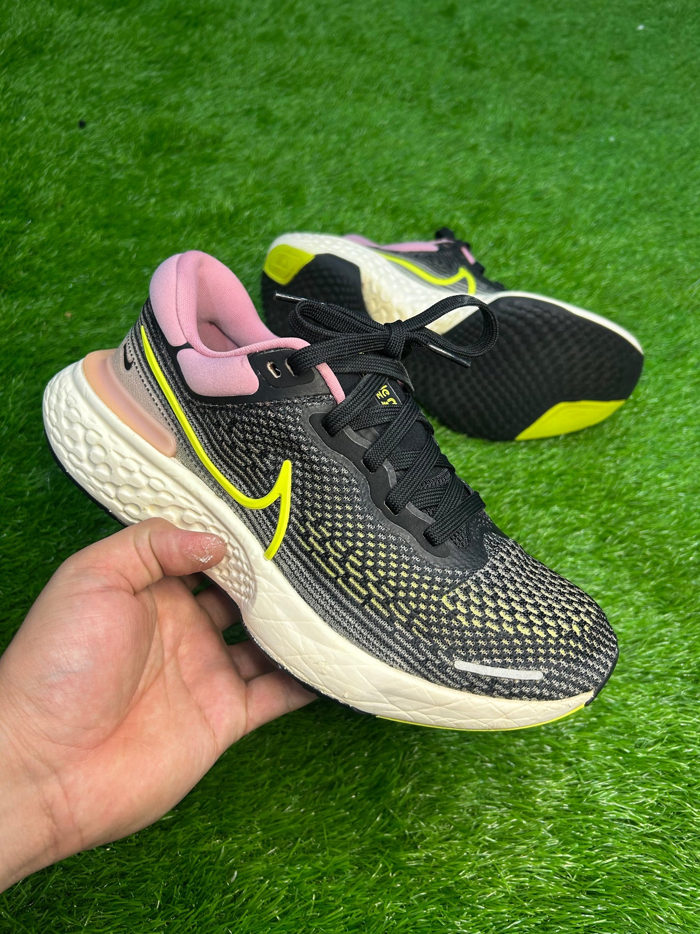 Nike Zoom X Invincible Run Flyknit