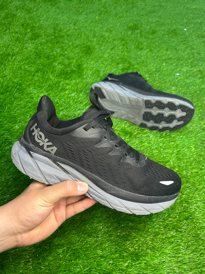 Hoka One One Clifton 8