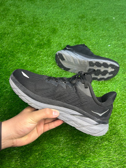 Hoka One One Clifton 8