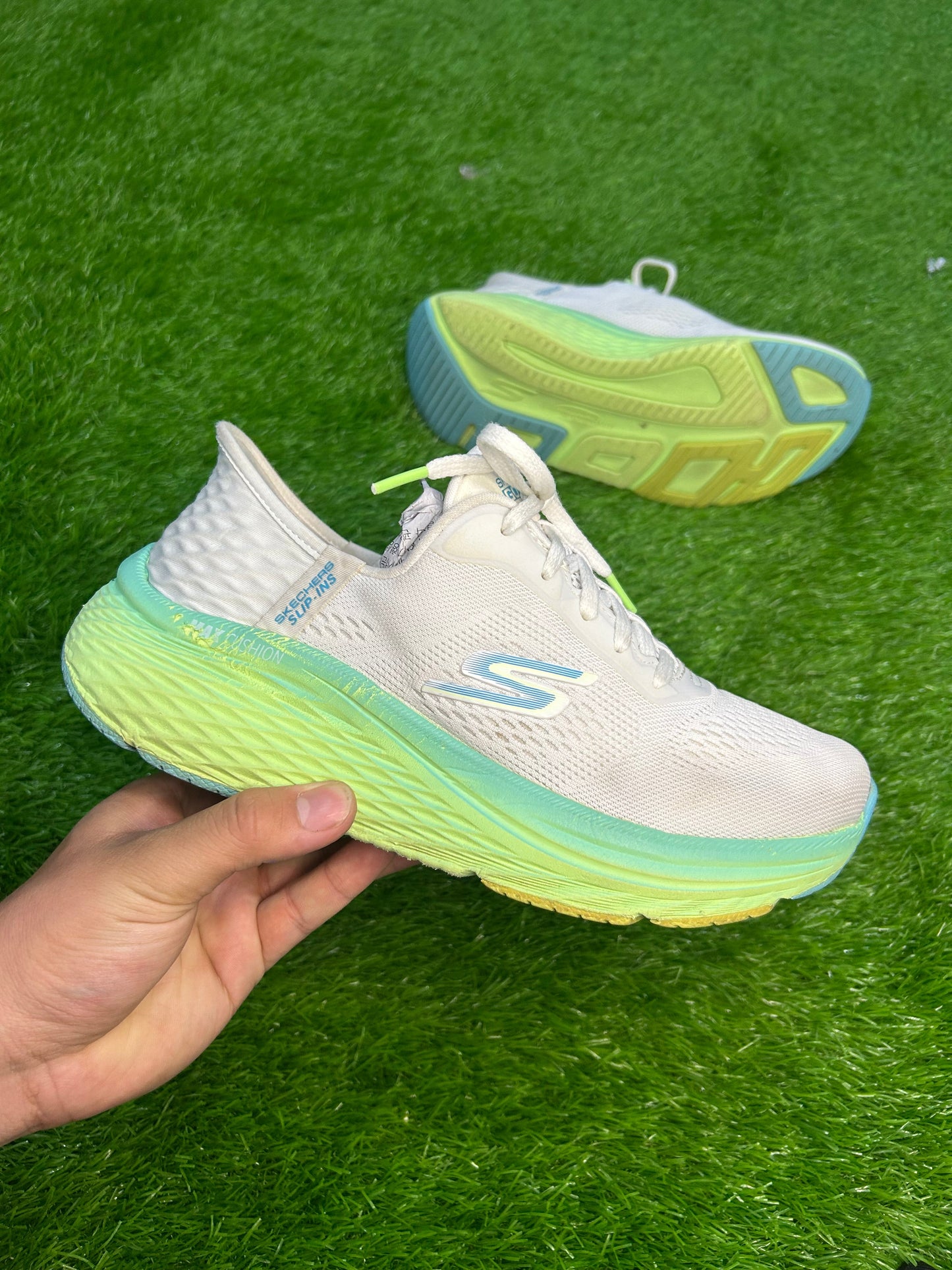 Skechers Hands Free Slip-Ins Max