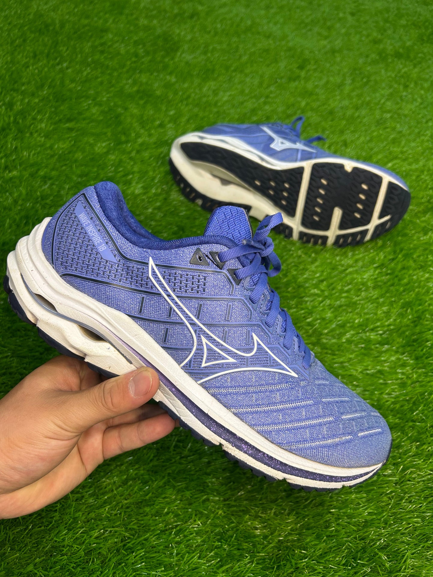 Mizuno Wave Inspire 18