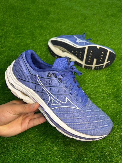 Mizuno Wave Inspire 18