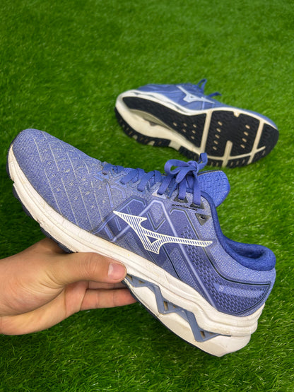 Mizuno Wave Inspire 18