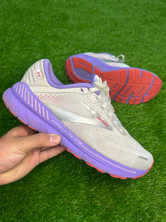 Brooks Adernaline GTS 22