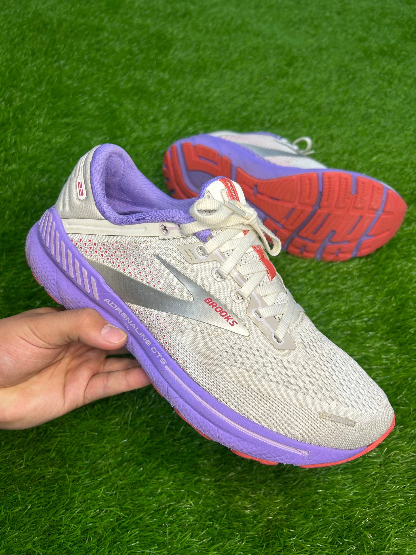Brooks Adernaline GTS 22