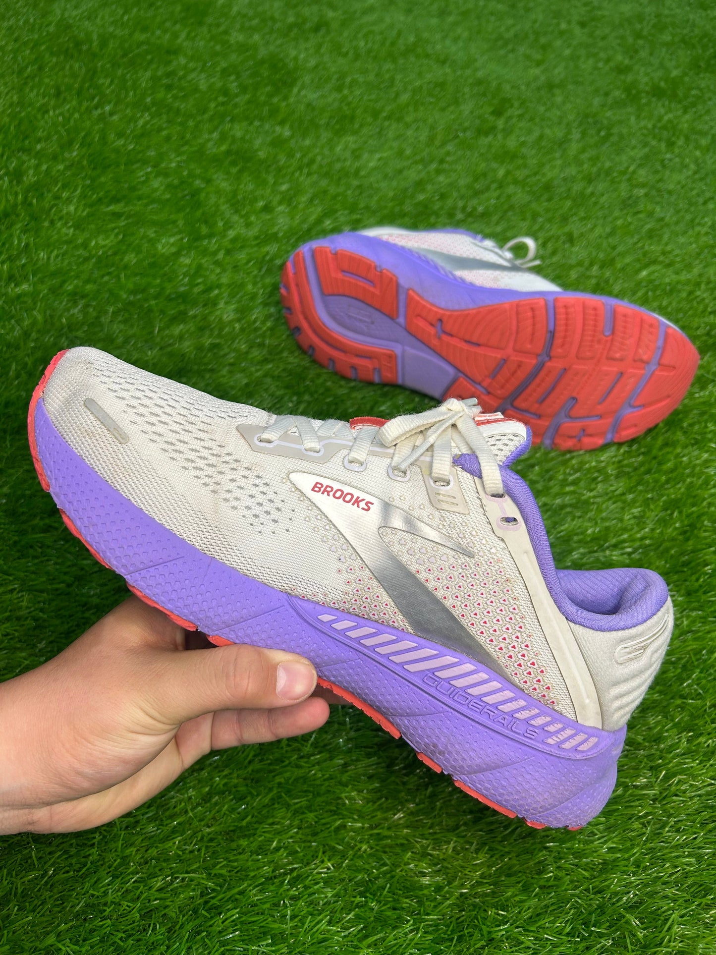 Brooks Adernaline GTS 22