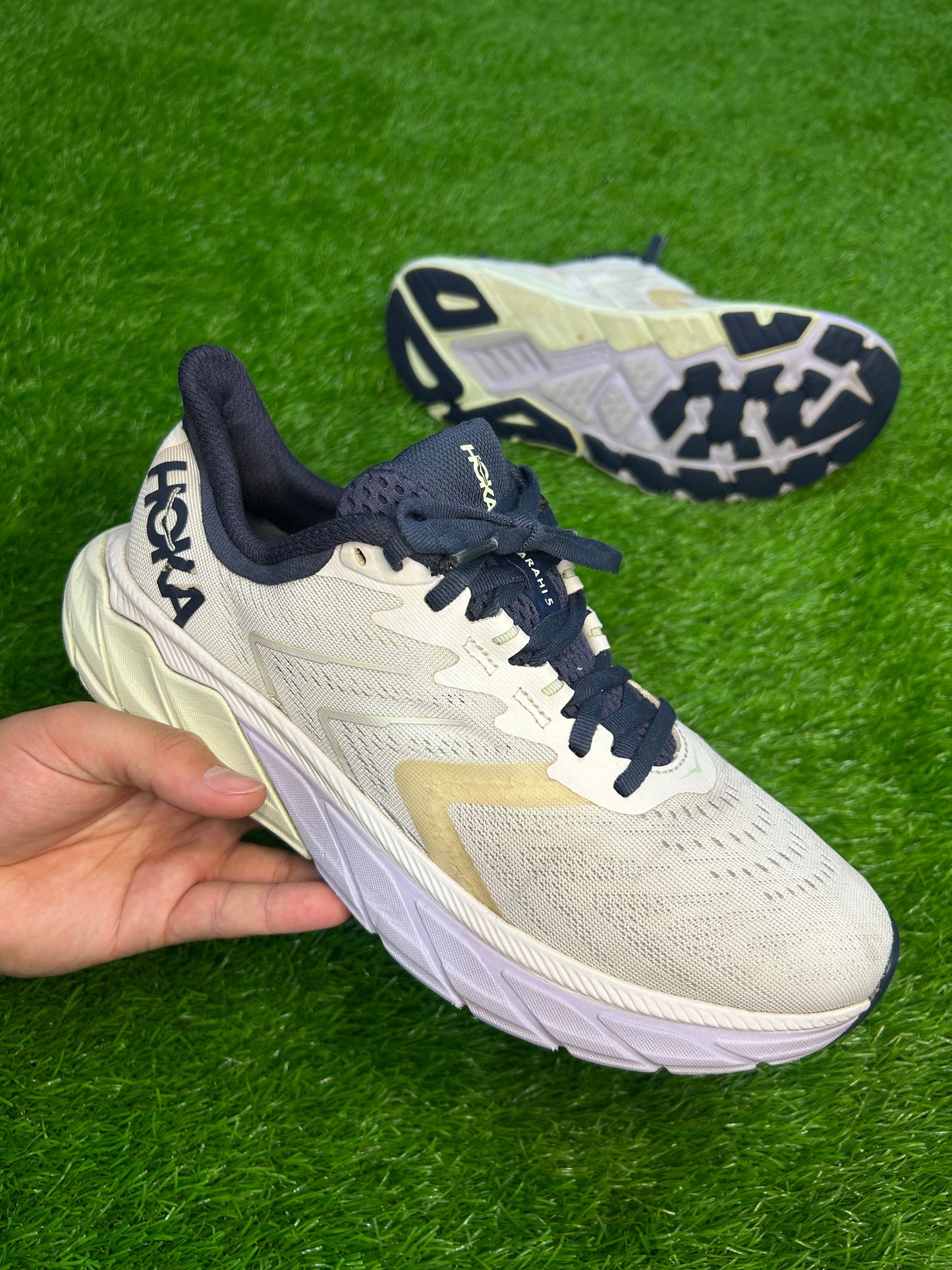 Hoka Arahi 5