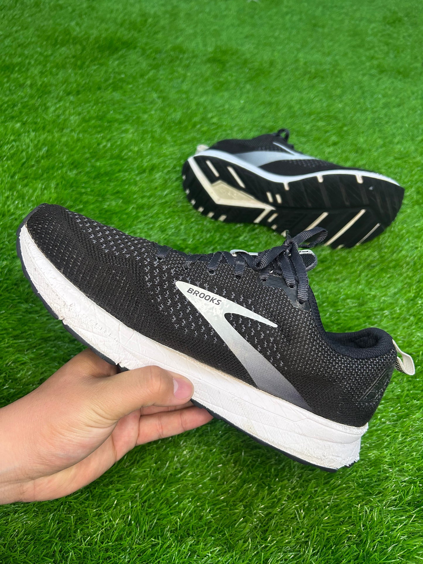 Brooks Revel 4