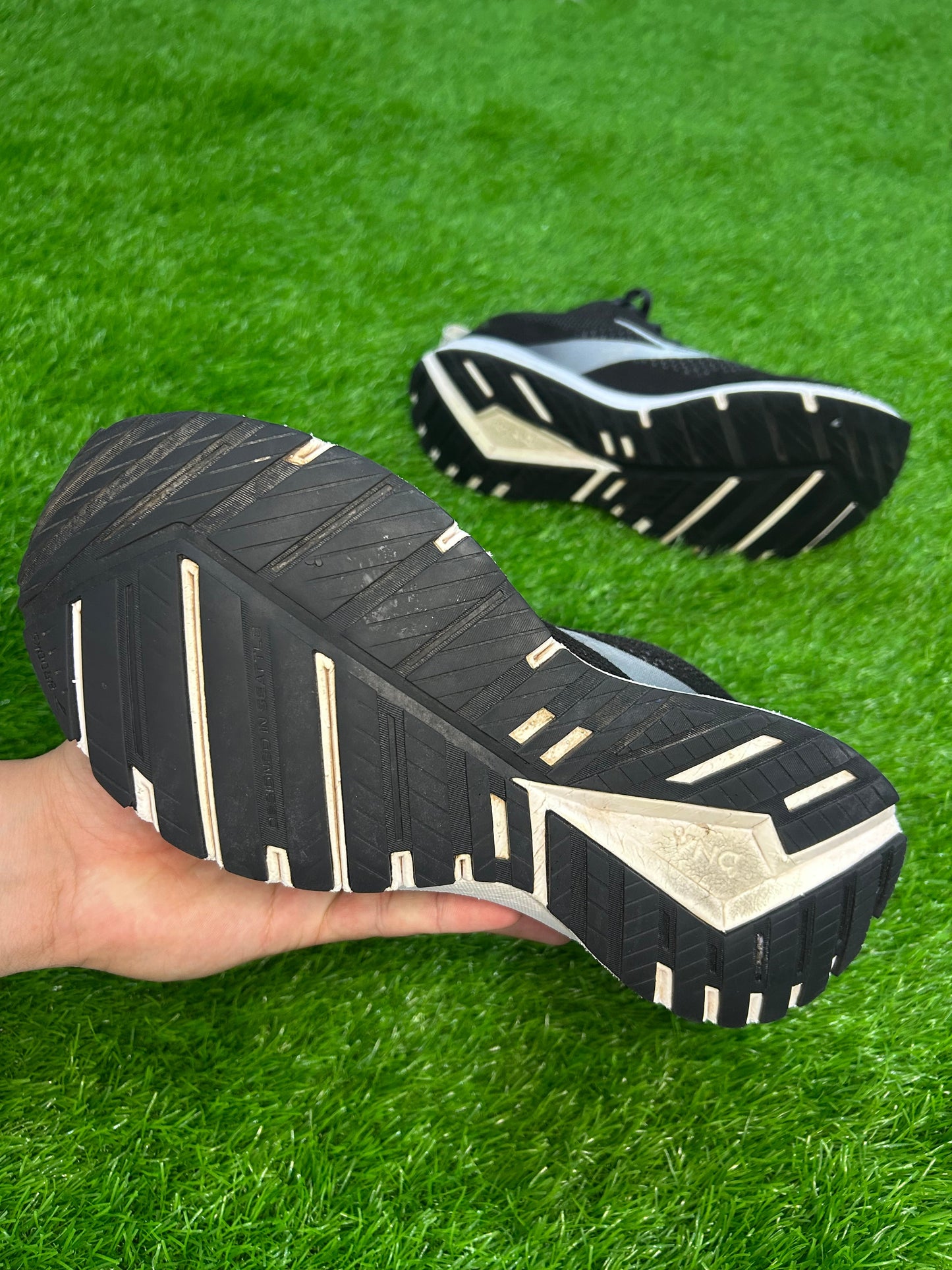 Brooks Revel 4