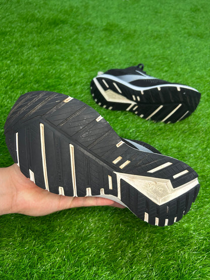 Brooks Revel 4