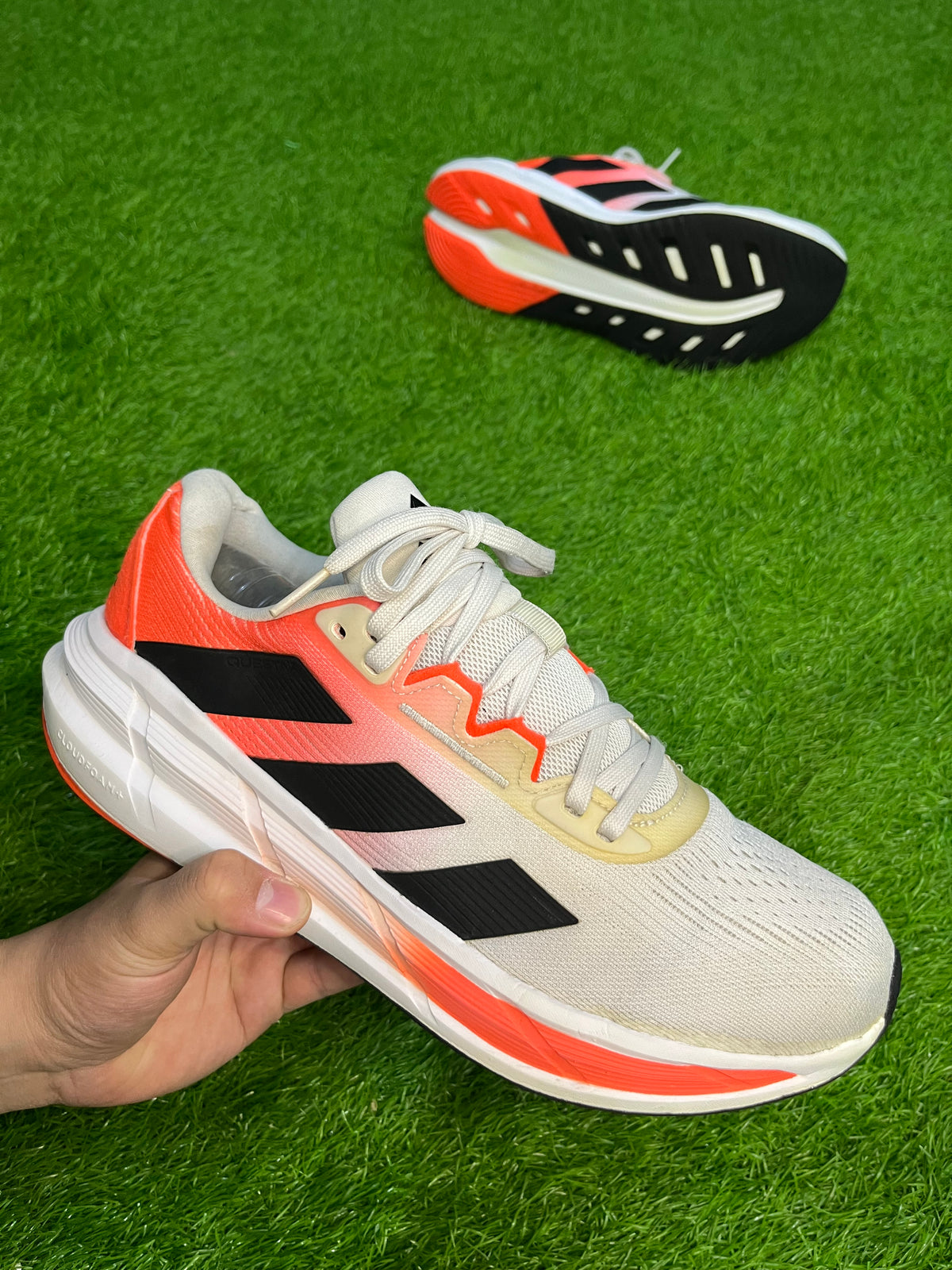 Adidas Questar 3