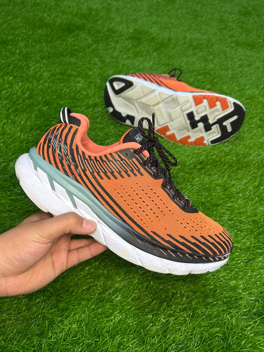 Hoka Clifton 5