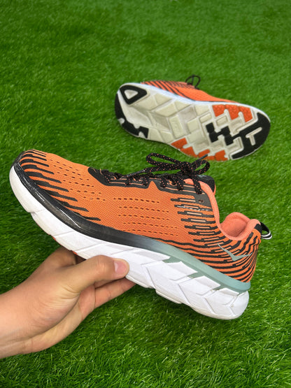 Hoka Clifton 5