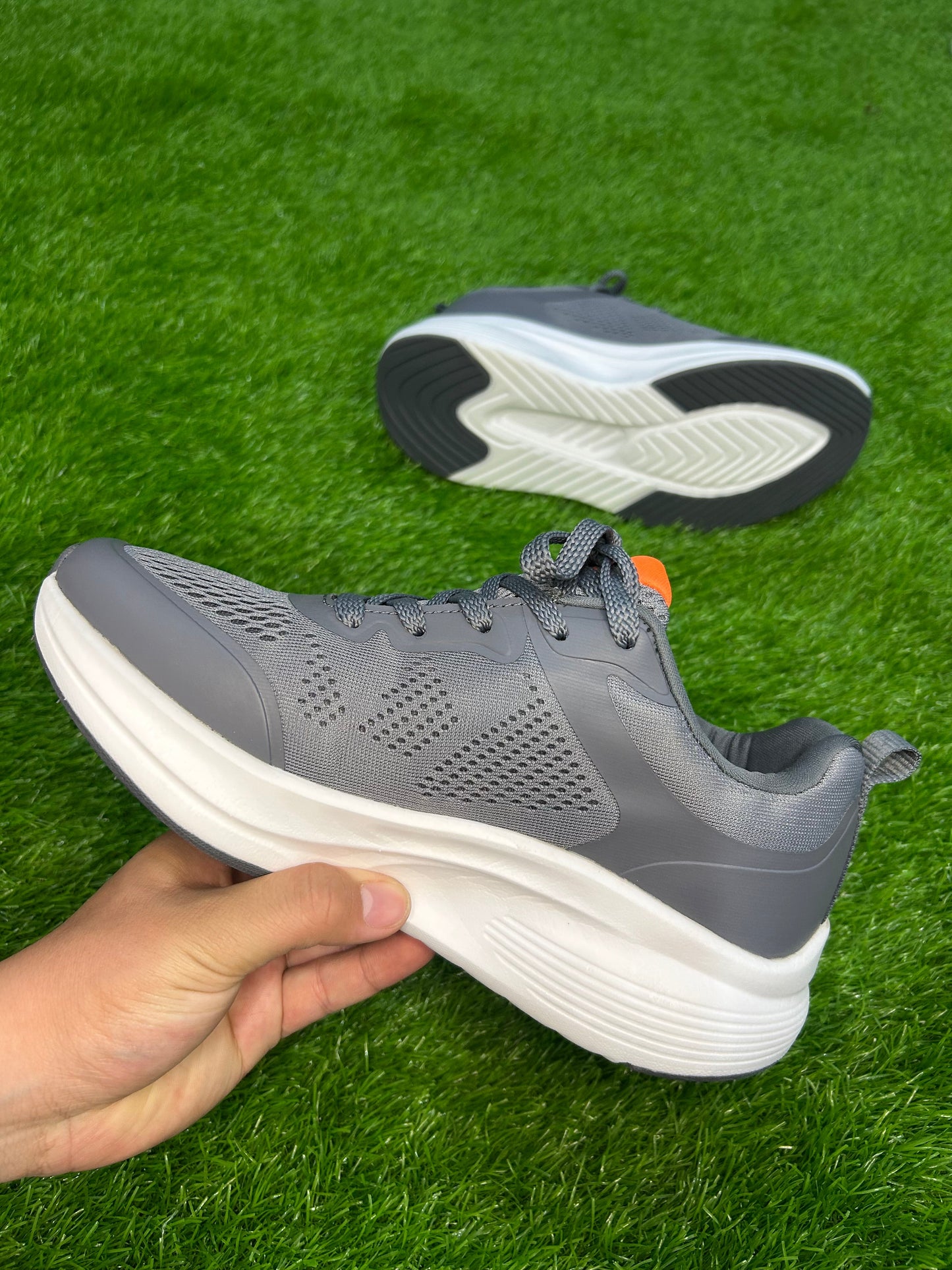 Skechers Max Cushion