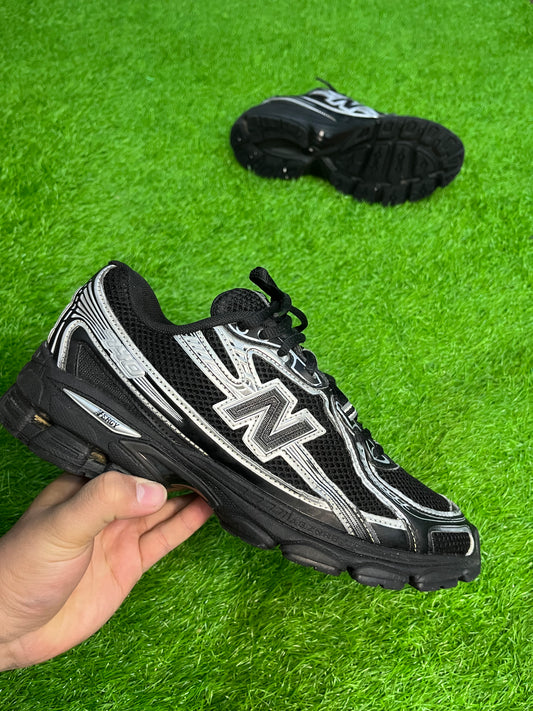 New Balance 740