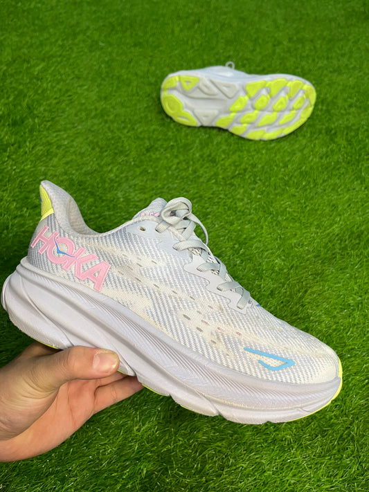 Hoka Clifton 9