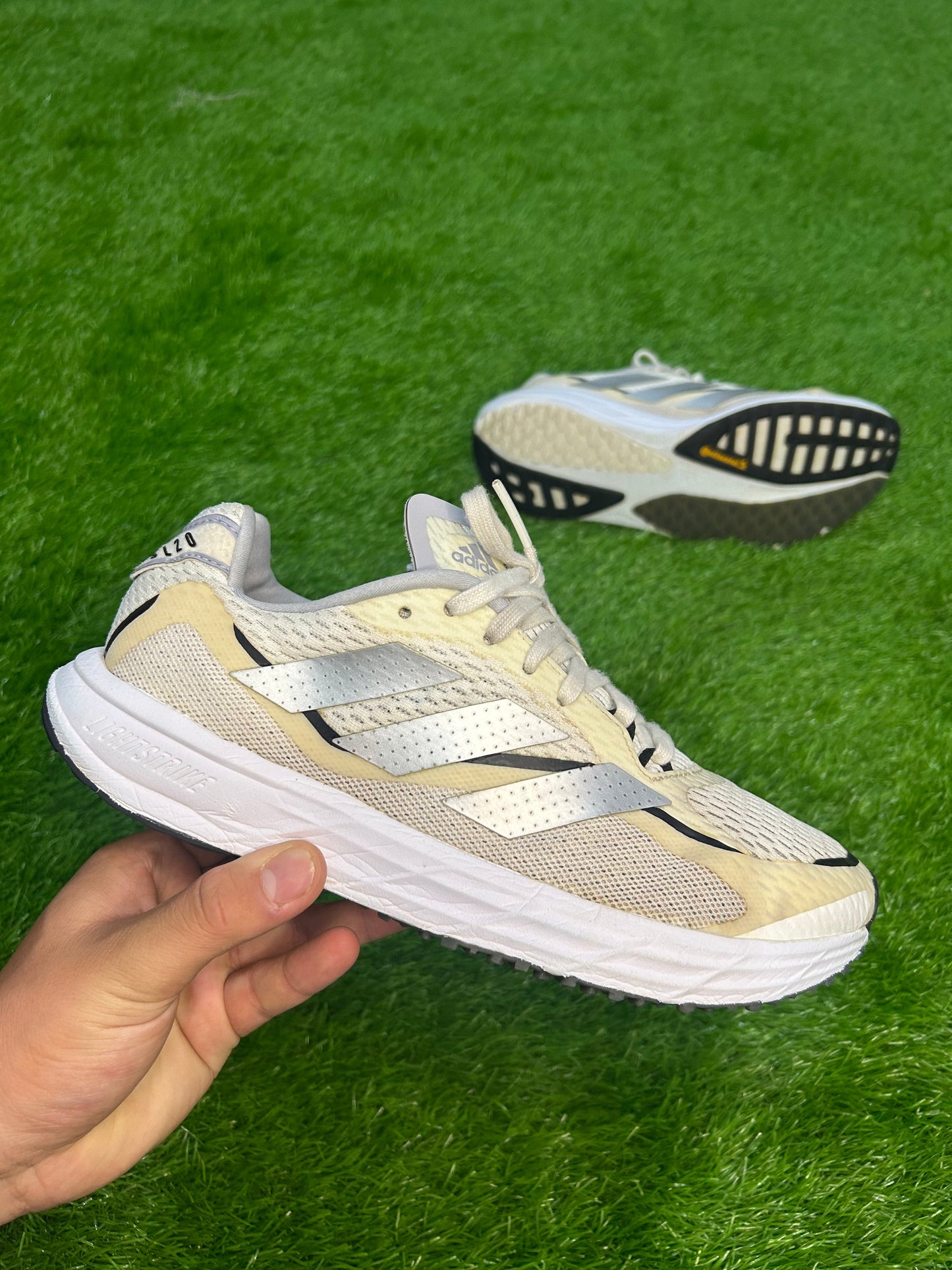 Adidas Adistar 4