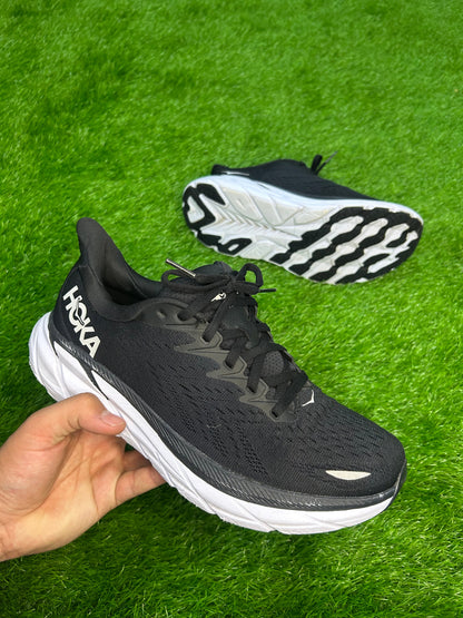 Hoka One One Clifton 8